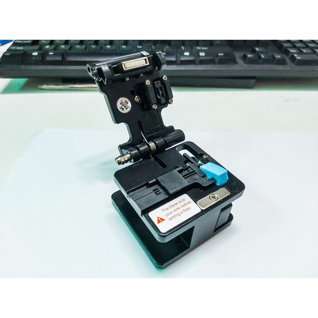Combo Dao cắt sợi quang CLV-100E, Kìm tuốt quang CFS-3