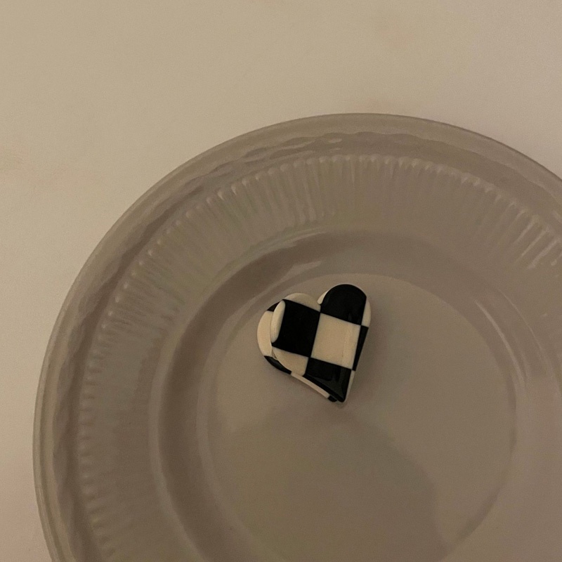 Kẹp tóc càng cua mini họa tiết caro trái tim cho nữ