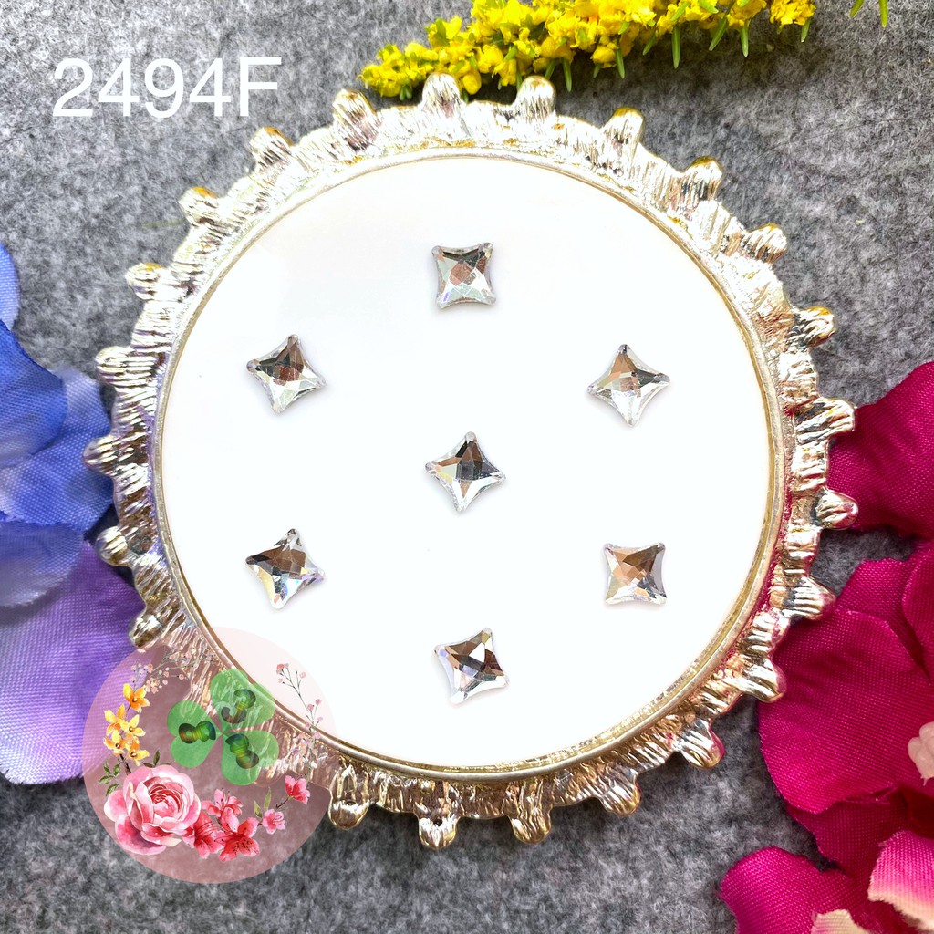 Đá nail - 2 viên - Màu YHB 2494 . Đá khối chân bằng chuẩn loại A siêu bắt sáng, đính dán móng.