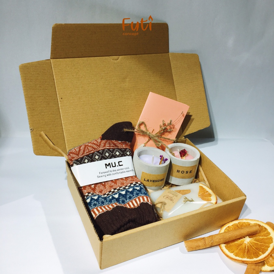 Hộp quà tặng vớ và nến thơm dễ thương, ý nghĩa, Set quà giữ ấm tặng bạn gái The Night Box