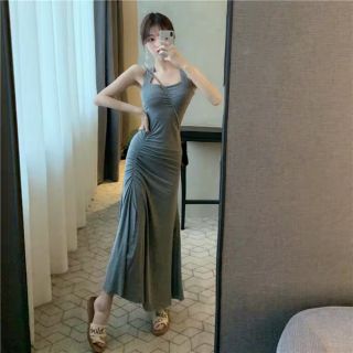 Váy 2 dây xẻ tà ulzzang