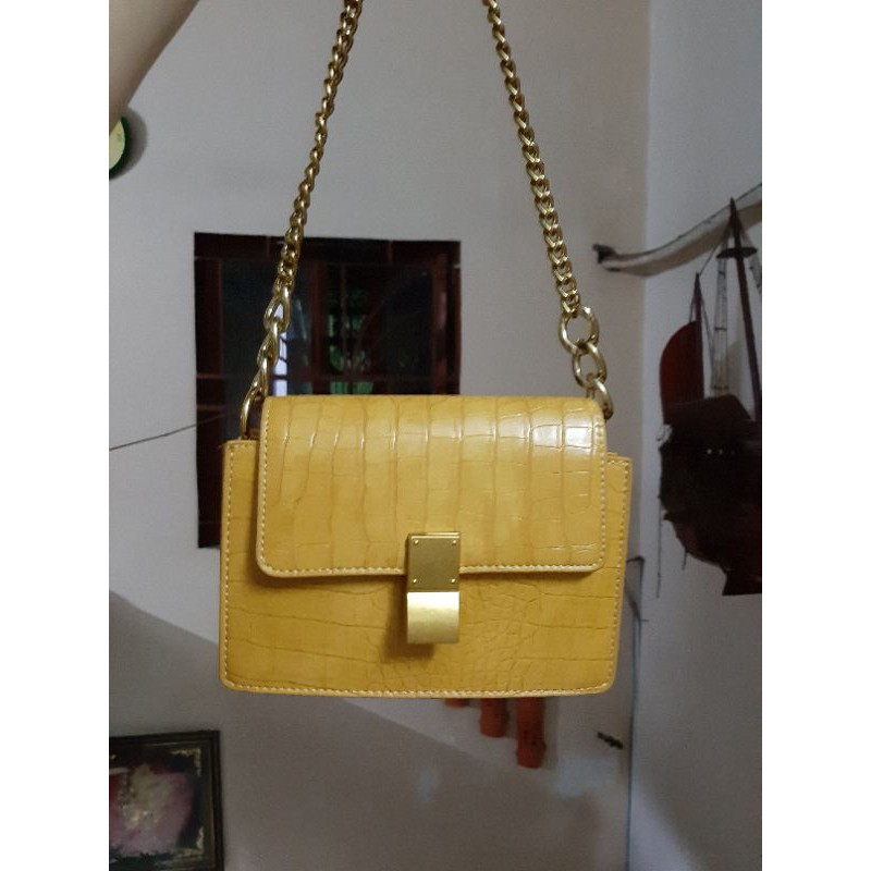 Túi vàng khóa bật