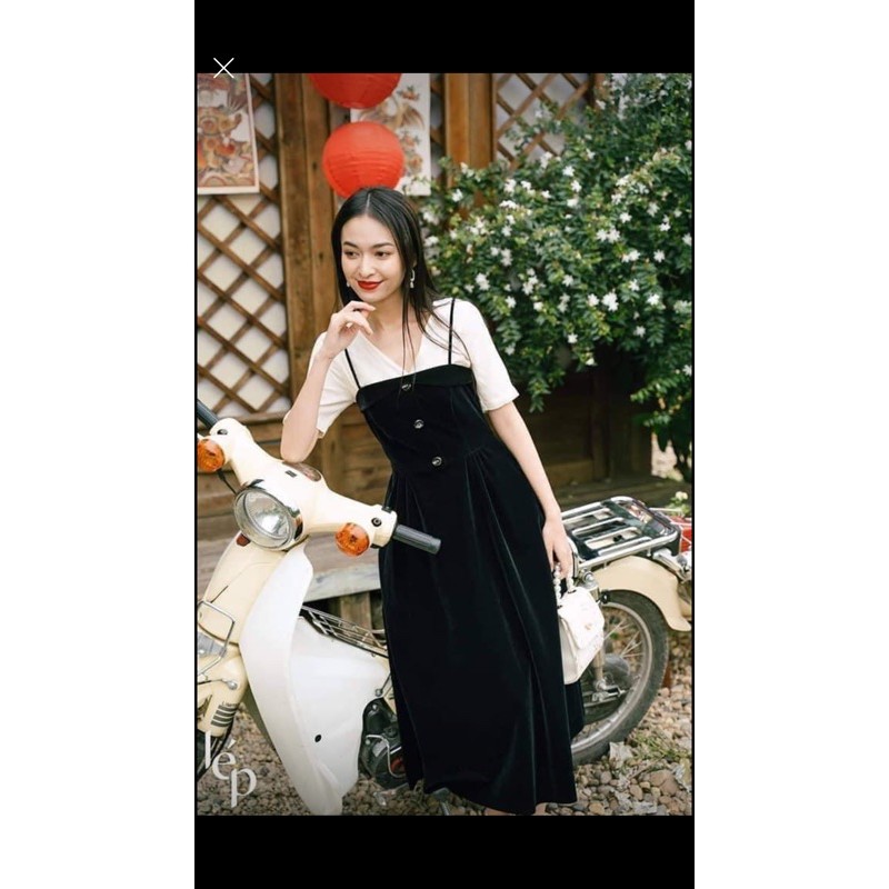 váy đen nhung