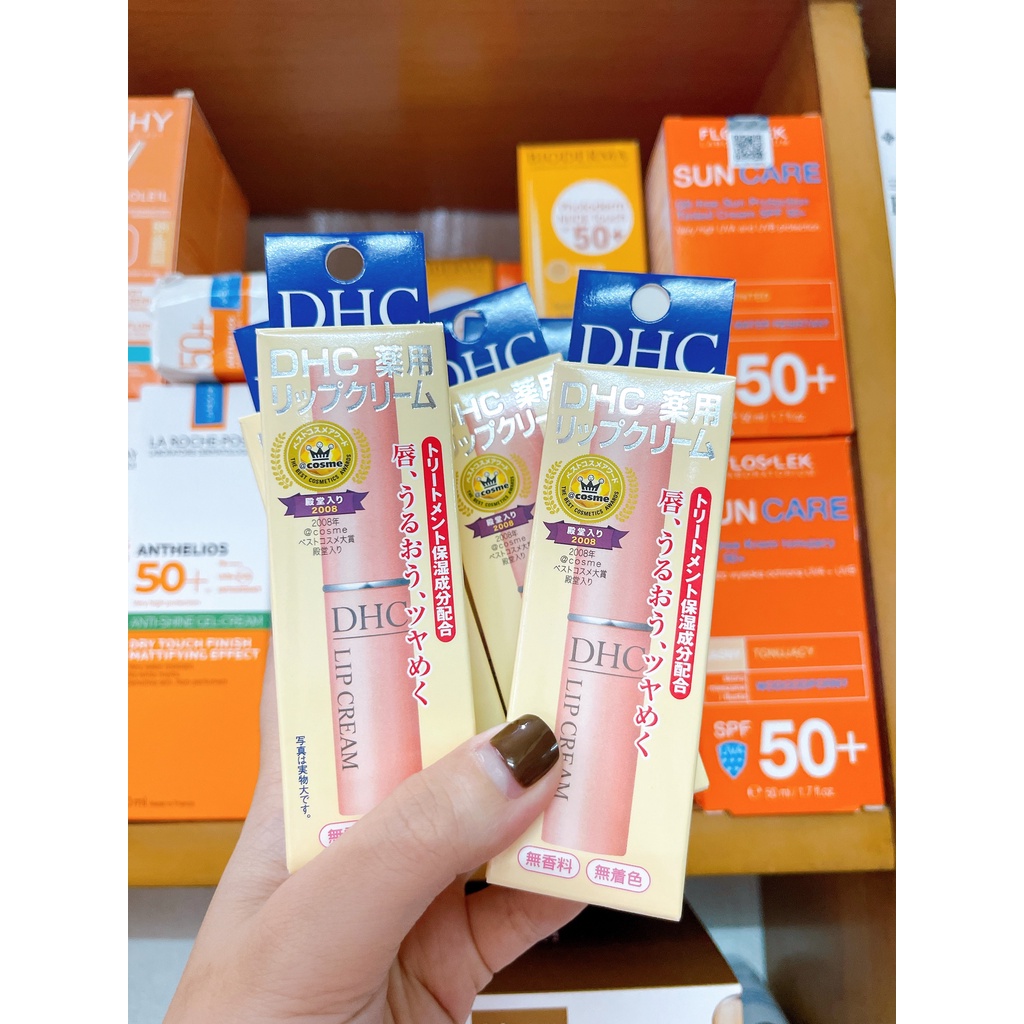 Son Dưỡng Môi DHC Không Màu Hỗ Trợ Giảm Thâm Môi 1.5g Lip Cream