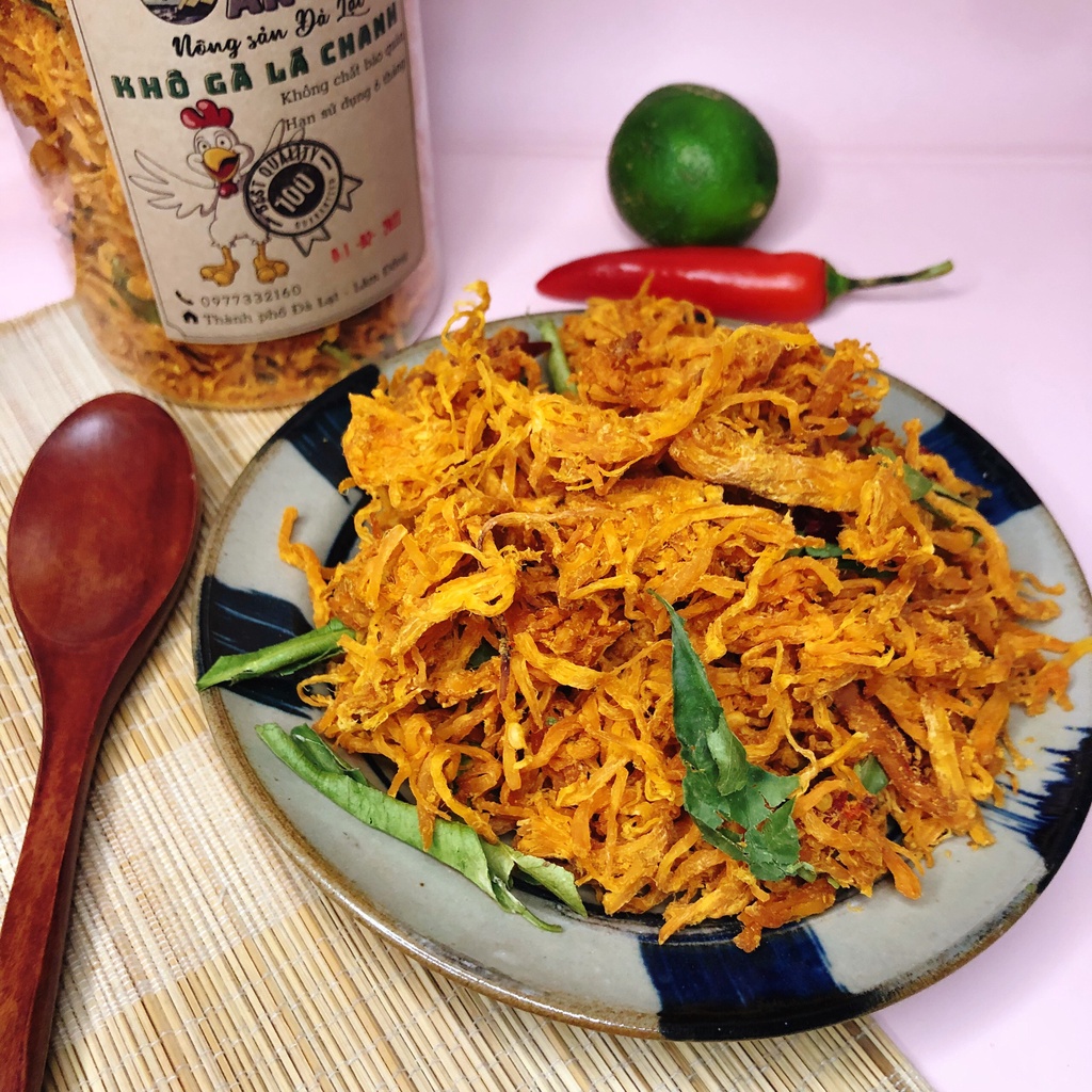 Khô gà lá chanh 300g xé sợi siêu ngon ăn vặt hấp dẫn. | BigBuy360 - bigbuy360.vn