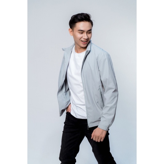 Áo Khoác Nam Owen JK61035 Jacket Dáng Regular Fit Suông Màu Xám Xanh Trơn Bo Cổ Tay Và Gấu Áo Tiện Lợi Chất Polyester