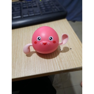 rùa, cá heo bơi dưới nước