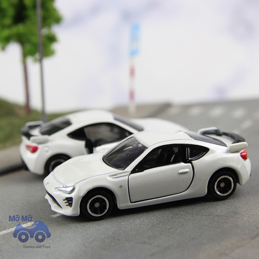 Xe mô hình Tomica Toyota 86 trắng xuất Nhật