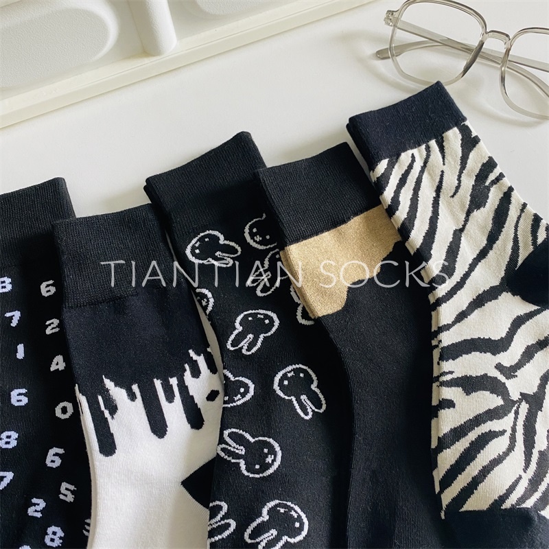 TIAN TIAN T222 Vớ Cotton Màu Đen Cổ Vừa Phong Cách Nhật Bản Dễ Phối Đồ Thời Trang Xuân Thu Cho Nữ
