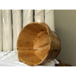 Chậu ngâm chân bằng gỗ ( gỗ Bách Hương)