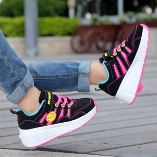 Giày sneaker nữ có bánh trượt