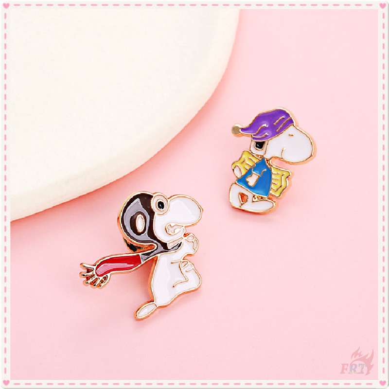 ♥ Snoopy - Ngủ / Trượt Tuyết / Đi Bộ Huy Hiệu ♥ 1 Huy Hiệu Gài Balo Tráng Men Hình Chú Chó Hoạt Hình Dễ Thương
