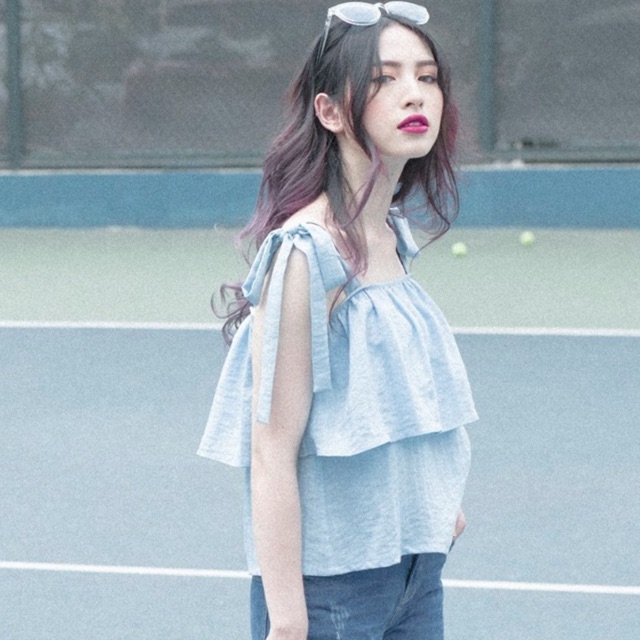 Áo đỏ vai bẹt