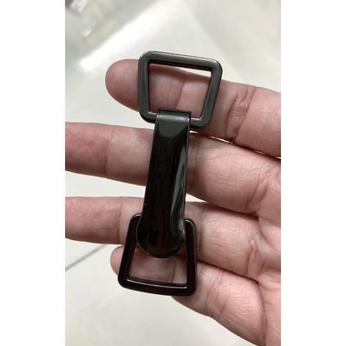 Khoen nịch đầm 2cm tháo rời được.
