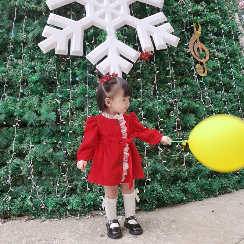 Váy Bé Gái Thu Đông Đỏ Kẹp Ren Trắng Nổi Bật, Váy Trẻ Em Thiết Kế TUTA Baby