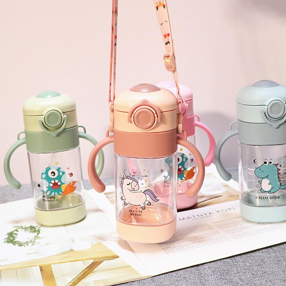 Bình Đựng Nước Bằng Nhựa Chống Tràn Chống Rơi Họa Tiết Hoạt Hình Dễ Thương Cho Bé