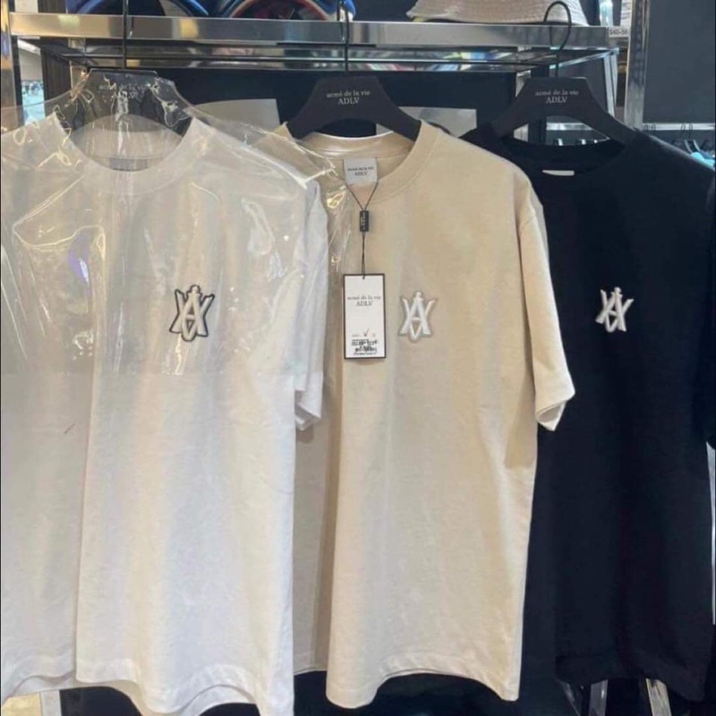 Áo thun TEE ADLV LISA BASIC