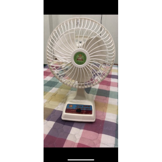Quạt tích điện chạy liên tục 12-24h,hệ pin sắt 12v6,5Ah, độ bền 5-10 năm