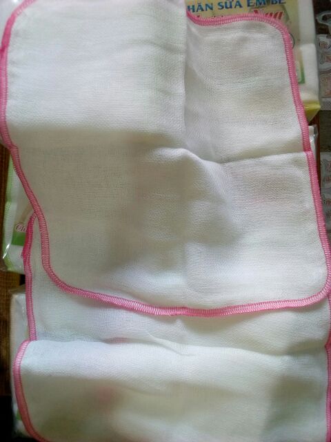Khăn sữa em bé Việt Nam cao cấp 1 hộp