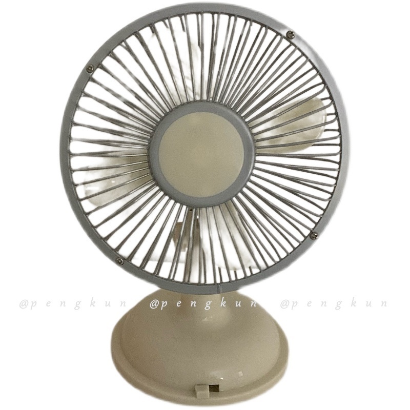 Quạt Điện Mini Để Bàn Màu Be Phong Cách Retro Có Dây Cáp USB Kép Tiện Dụng