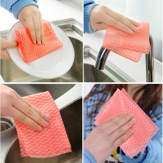 Cuộn 50 khăn lau đa năng bếp