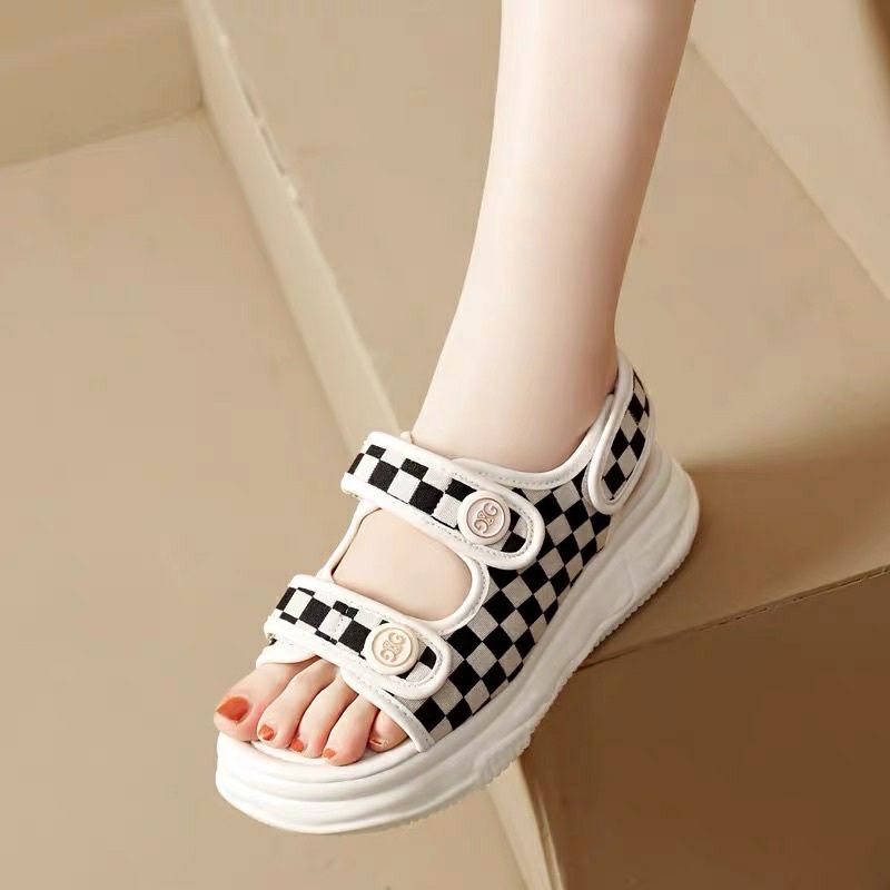 THANH LÝ_Sandal học sinh quai dán DÙ , caro đế độn tăng chiều cao 4p