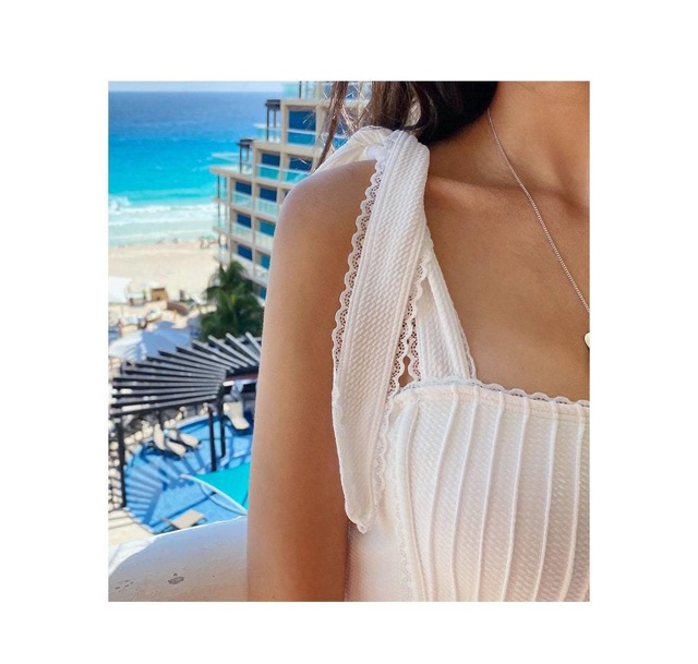 Bộ bơi một mảnh ren vai gân trắng | BigBuy360 - bigbuy360.vn