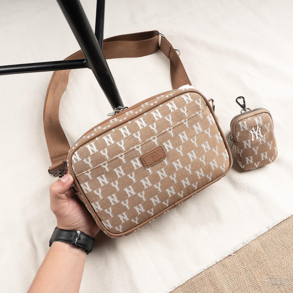 ✅  Túi đeo chéo MLB MONOGRAM Jacquard Cross Bag NEW YORK YANKEES - Beige 3ACRM041N-50BGS | CÓ SẴN HÀNG