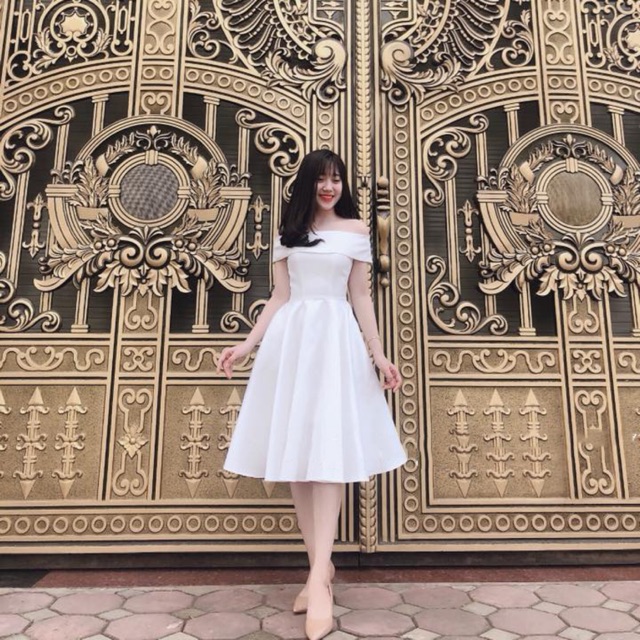 Váy bẹt vai công chúa