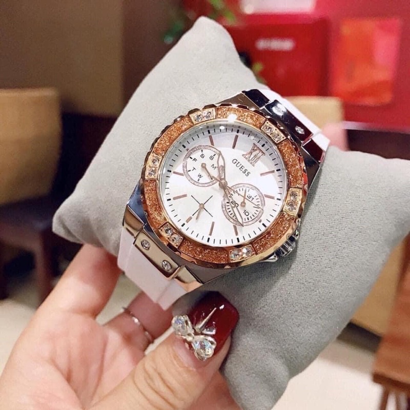 Đồng hồ guess nữ dây silicon bền đẹp, thiết kế sang trọng, trẻ trung, chống nước bảo hành 12 tháng | BigBuy360 - bigbuy360.vn