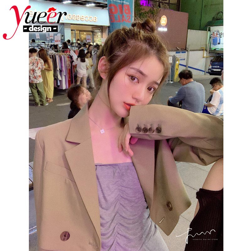 Áo khoác nữ dáng ngắn thời trang cá tính | BigBuy360 - bigbuy360.vn