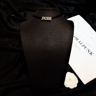 CHOCKER JADIOR ĐÍNH ĐÁ