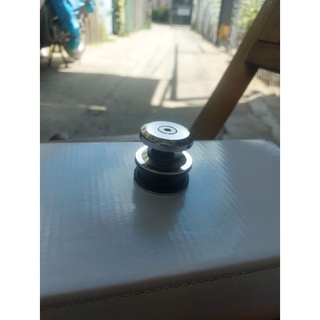 Bánh xe lùa cửa kính phòng tắm Vvp Thái Lan