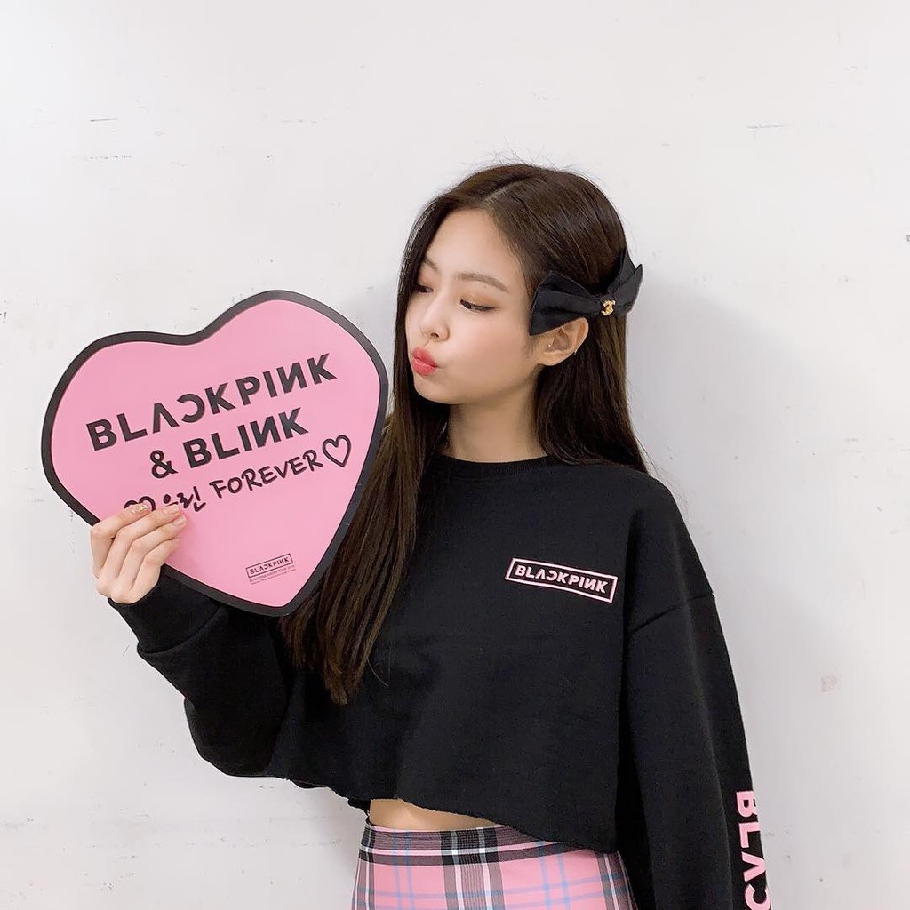 Áo Sweater JENNIE BLACKPINK ARENA TOUR 2018 SPECIAL FINAL IN KYOCERA DOME OSAKA [CROPTOP]