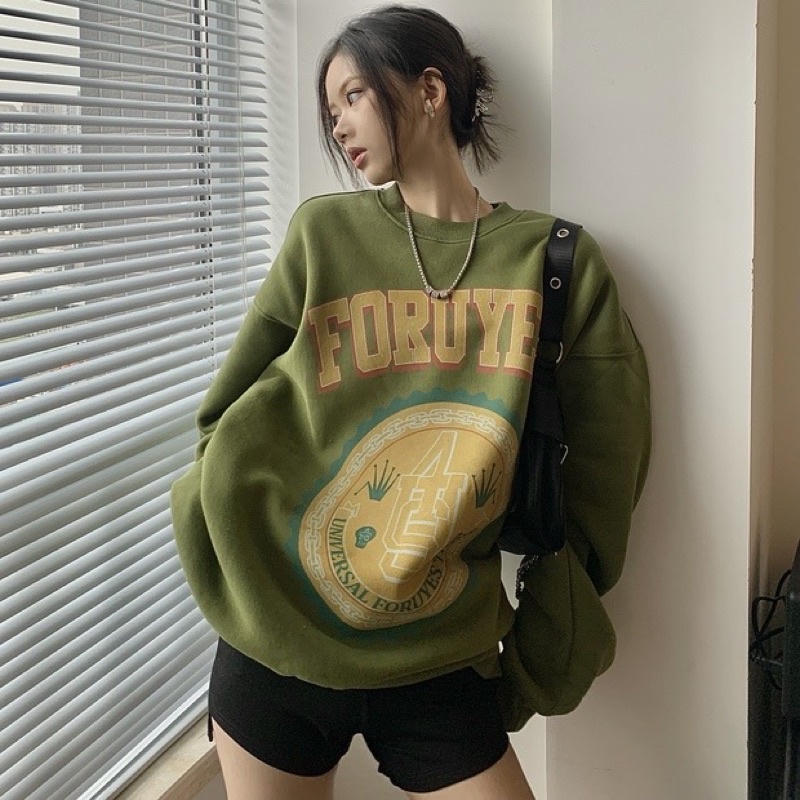 Áo sweater nỉ bông dày dặn màu xanh chi tiết phong cách vintage