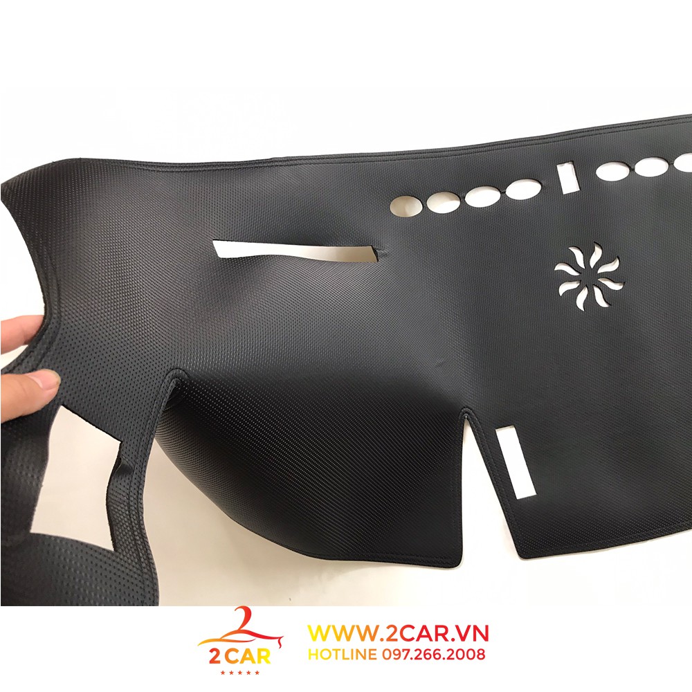 Thảm Taplo da carbon xe Ranger Wiltrack, Raptor, XLT, XLS đời 2005- 2021, 2022, 2023 vân cacbon cao cấp