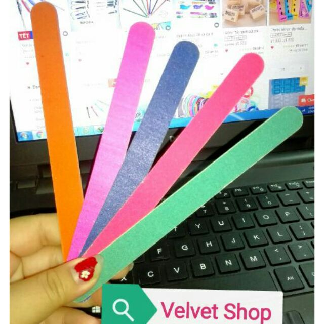 Dũa móng nhiều màu  2 mặt (~ 16.8 cm)