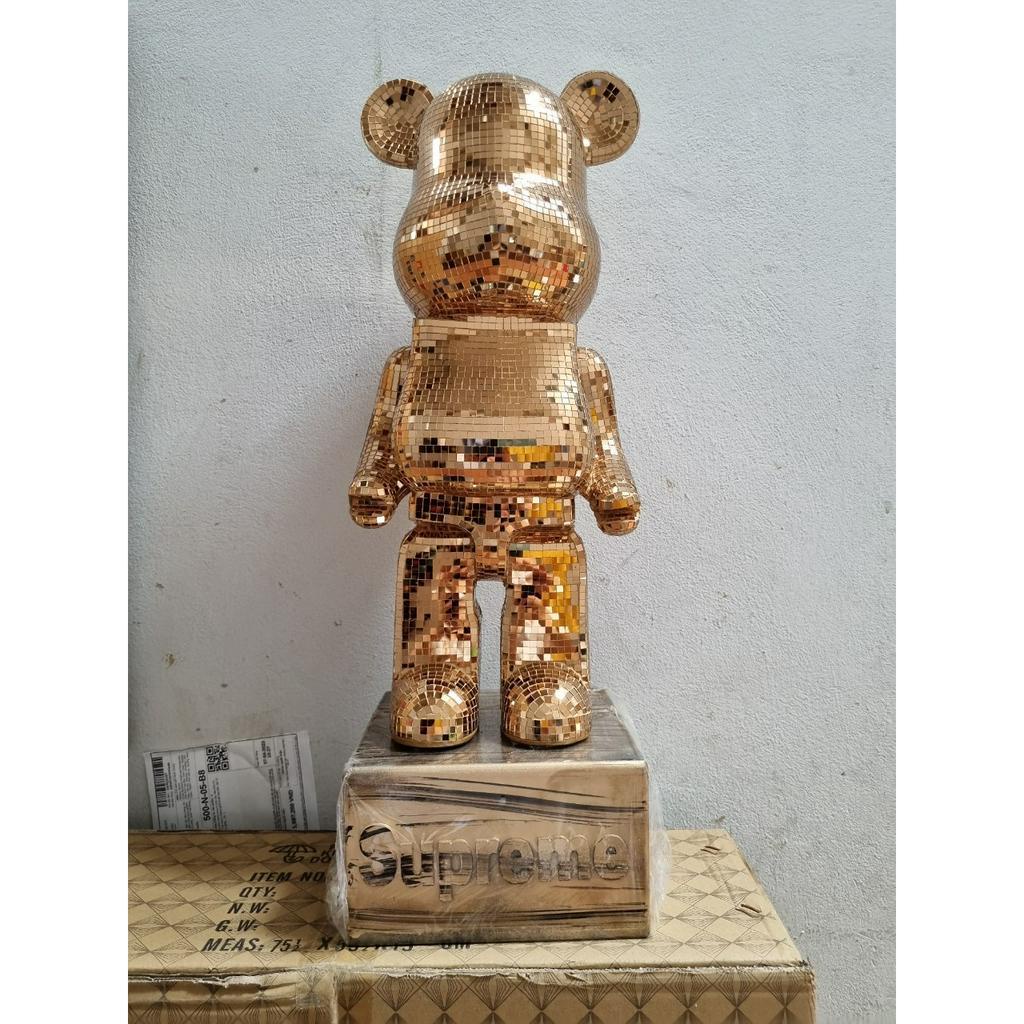 Kệ kê chân Gấu BearBrick 50cm-bệ đứng nâng chiều cao,bục đứng cho tượng gấu trang trí bằng gỗ nhiều màu đẹp,sang chảnh