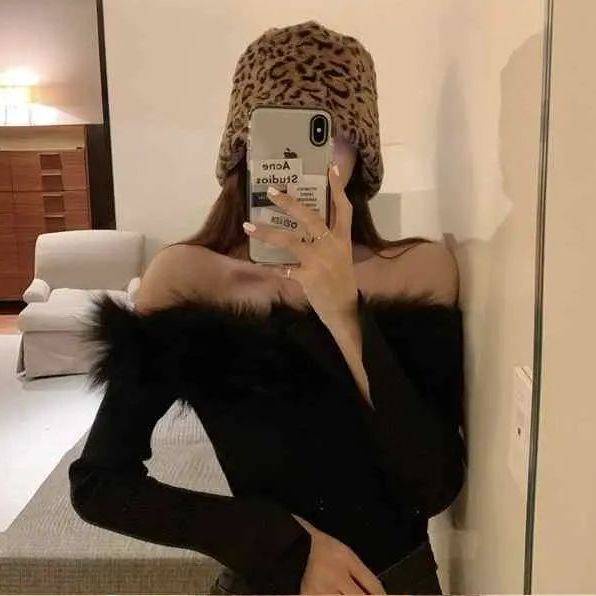 Áo Len Tay Dài Dáng Ôm Kiểu Mới