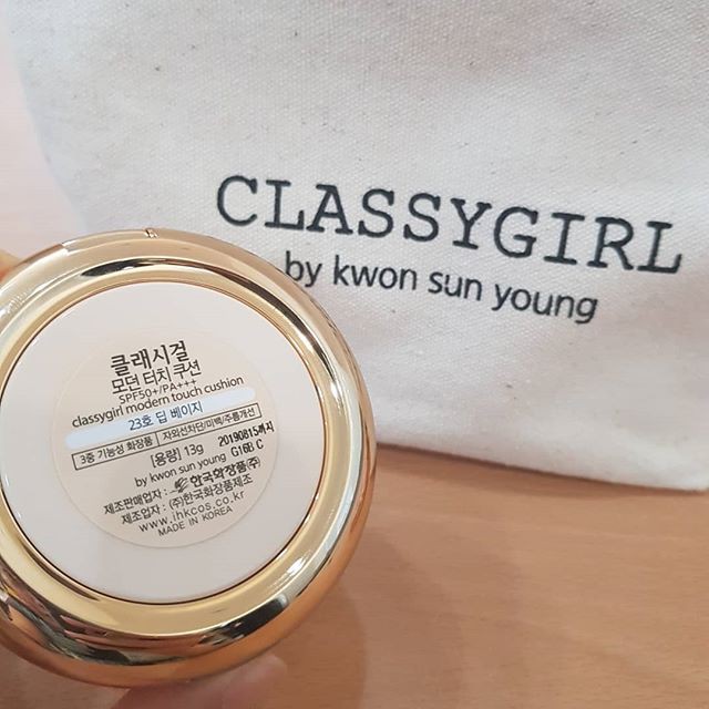 [COMBO] Phấn nước trang điểm Classygirl che khuyết điểm + độ bền màu cực lâu (phấn phủ + phấn má hồng) | BigBuy360 - bigbuy360.vn