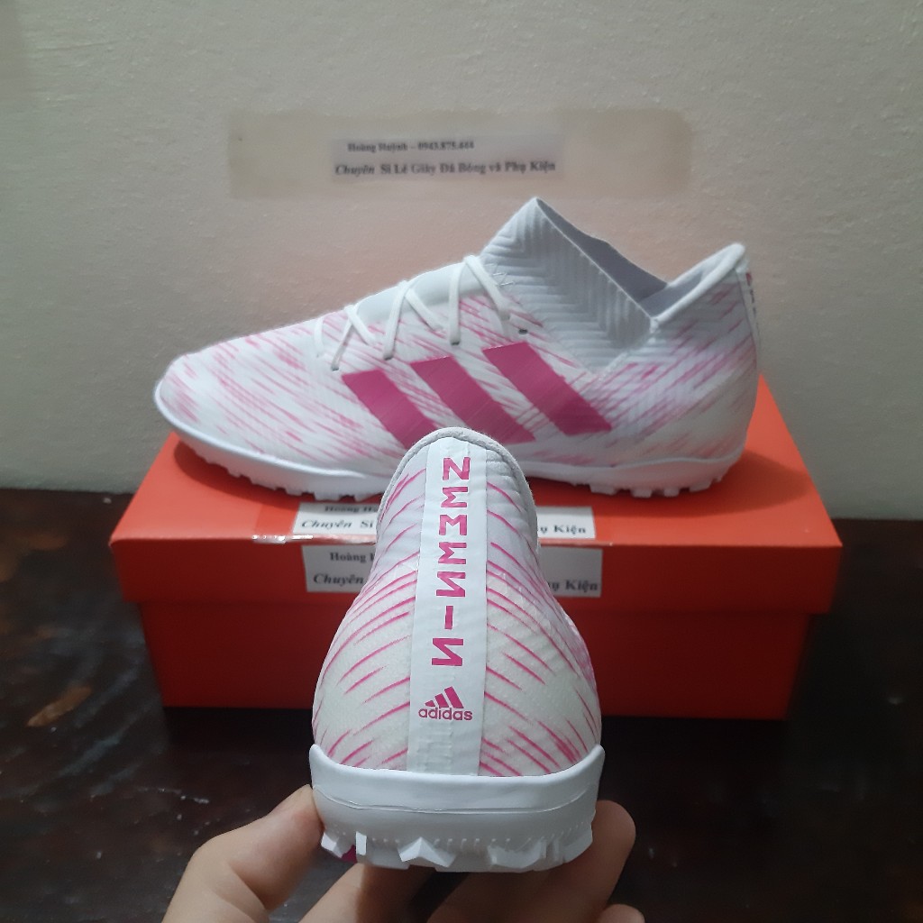 Giày đá bóng Nemeziz 18.3 TF trắng hồng