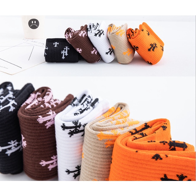 Vớ cao cổ BEE Unisex phong cách thể thao, trẻ trung &amp; năng động.