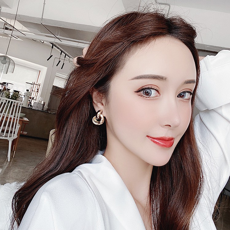 Khuyên tai kẹp không bấm lỗ chốt cố định K215 bằng hợp kim mạ vàng hình khối bigsize dáng midi Leous Accessories