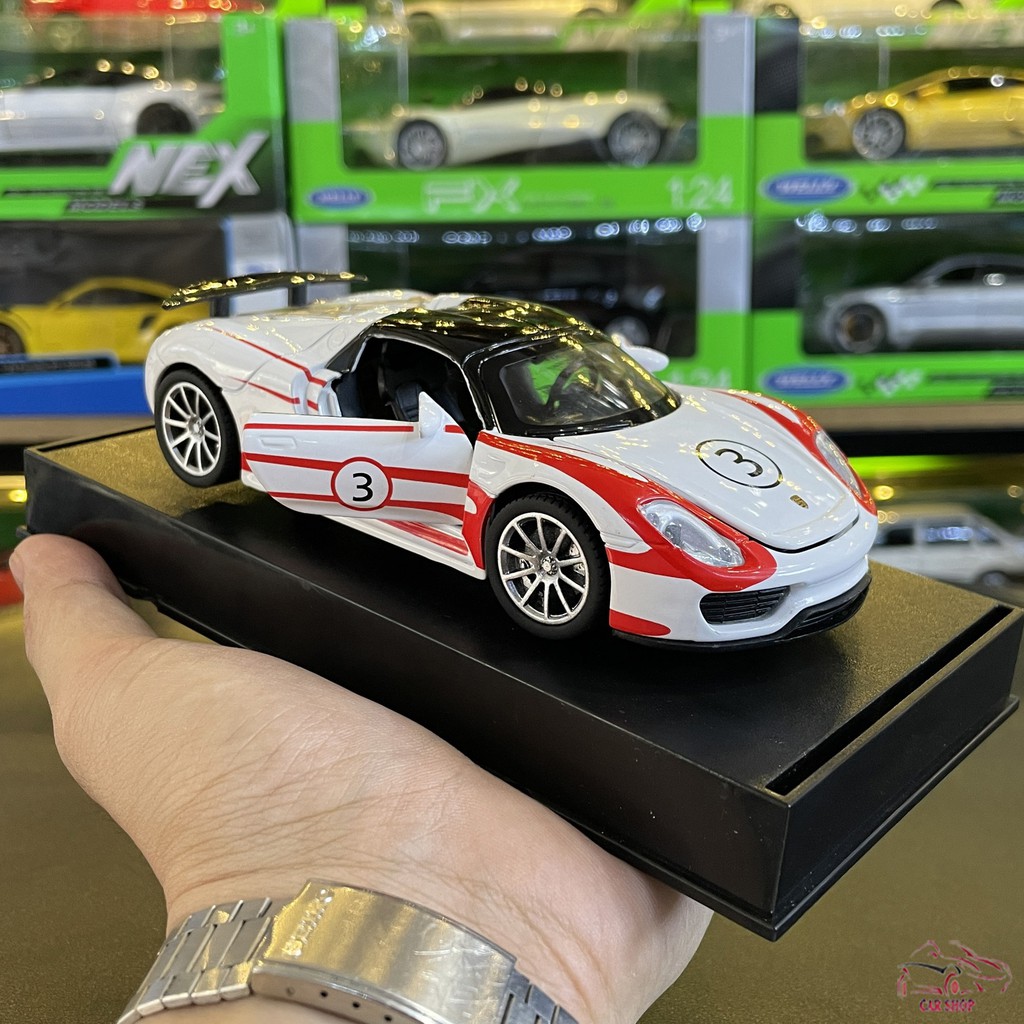 Mô hình xe ô tô Porsche 918 Martini tỉ lệ 1:32 màu trắng