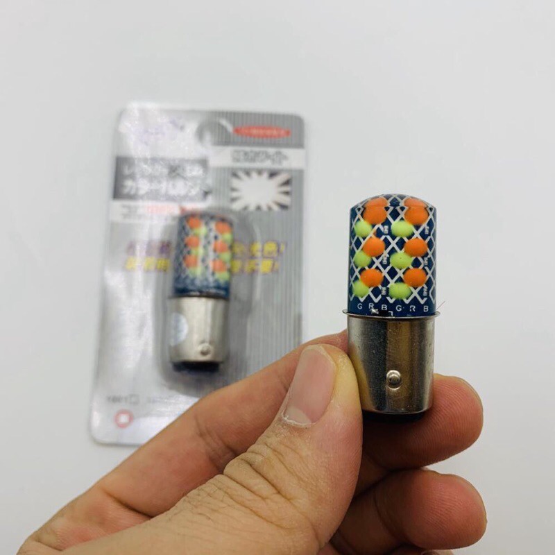 Đèn led hậu nháy 7 màu đẹp long lanh.