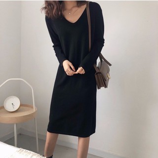 Váy len dài tay cổ V