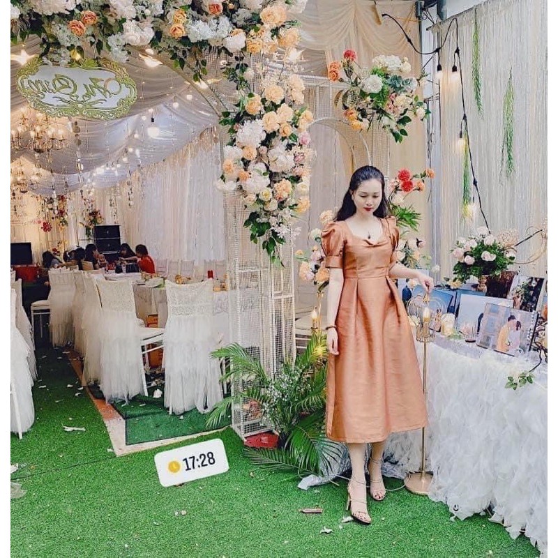 VNU226 - VÁY XOÈ CỔ ĐỔ TAY BỒNG | BigBuy360 - bigbuy360.vn