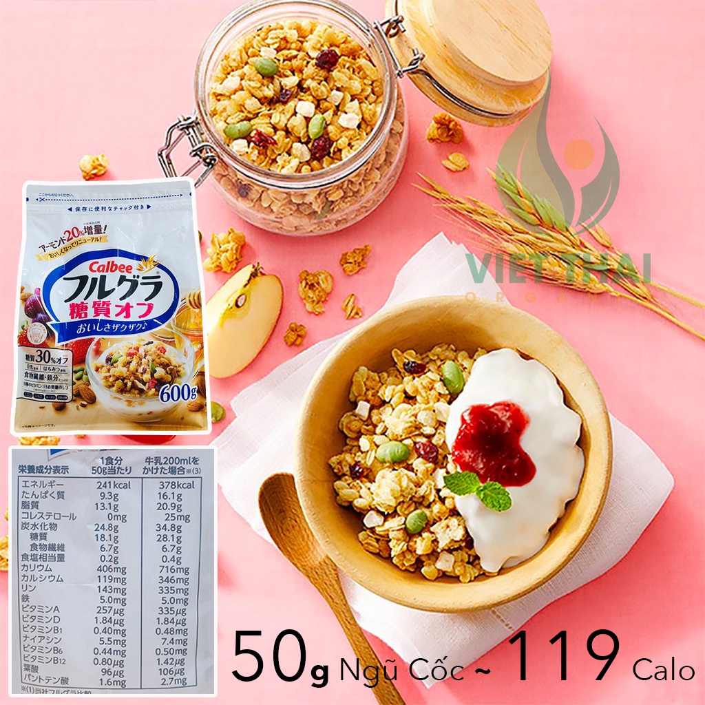 Ngũ cốc Calbee Trắng Ăn Kiêng Giảm Cân Nhật Bản mix sữa chua hoa quả trái cây dùng ăn sáng ( Ít đường 600G )