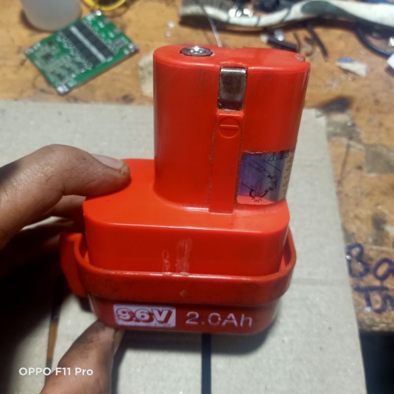 Pin đóng máy makita 9v6