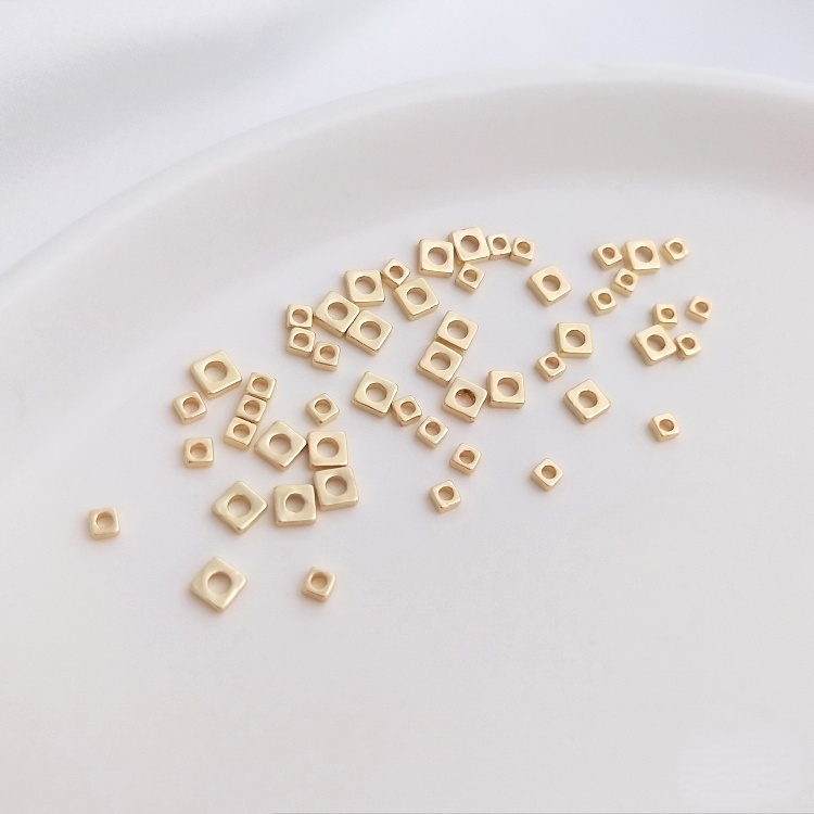 Set 50 Hạt Xỏ Lỗ Bằng Đồng Mạ Vàng 14K Hình Vuông Nhiều Màu Sắc Dùng Để Làm Trang Sức diy